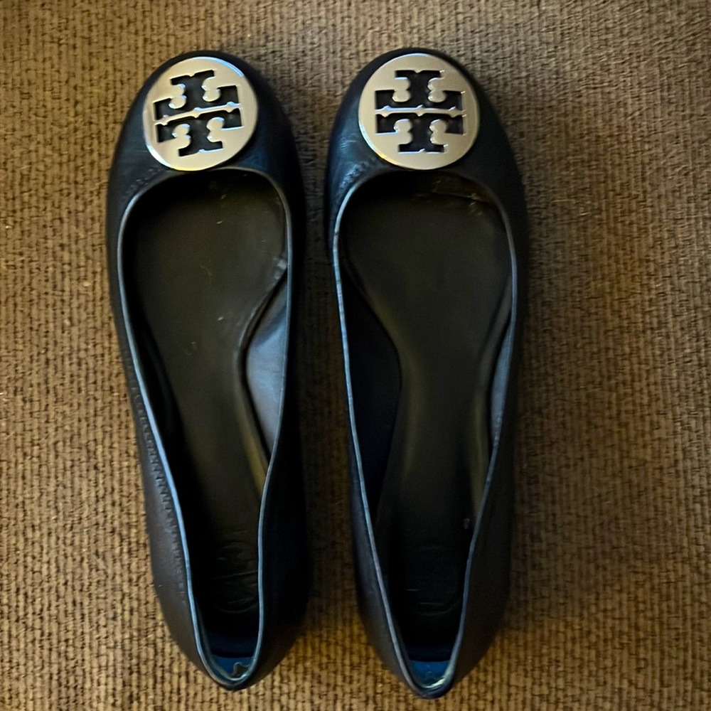Tory Burch flats. Like new. Worn once.